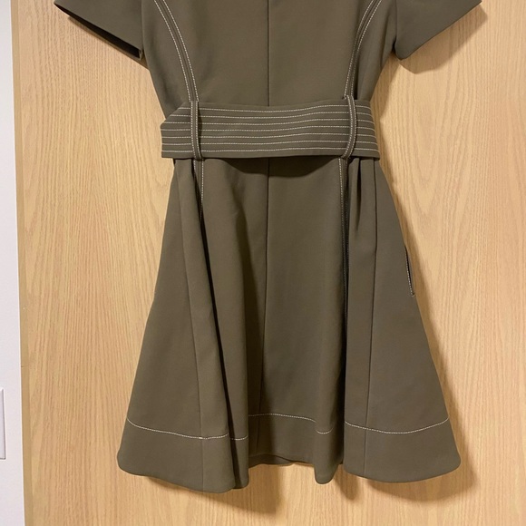 DIANE VON FURSTENBERG LUXURY OLIVE DRESS - Picture 5 of 6